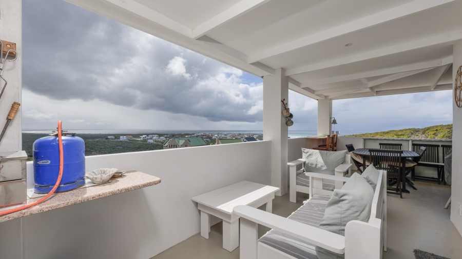 4 Bedroom Property for Sale in Agulhas Western Cape